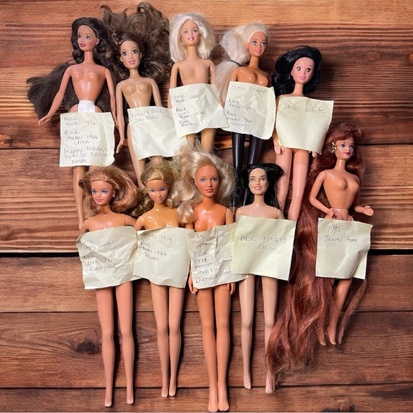 Vintage Bundle 10 Barbie dolls 1976 to 2006 (LOT 1) - Picture 3 of 12